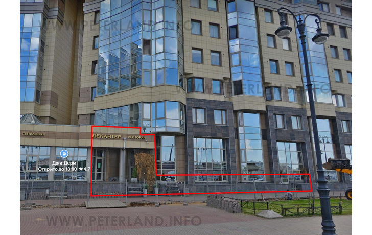 фасад помещения в элитном жилом доме на Воскренской набережной